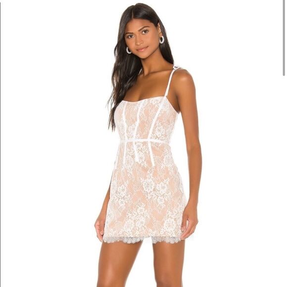 NWT FOR LOVE AND LEMONS Cheyenne Lace Mini Dress - Picture 2 of 3